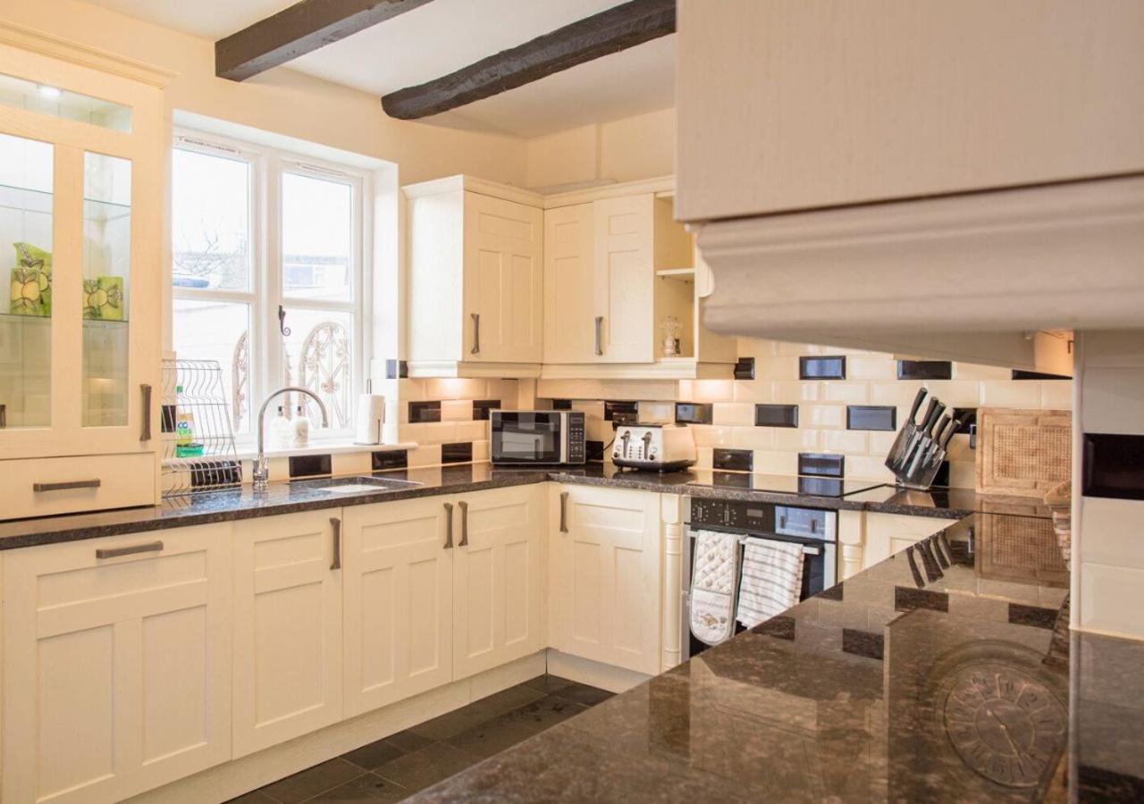 Villa Charming 2 Bed House In Tewkesbury Centre Exterior foto